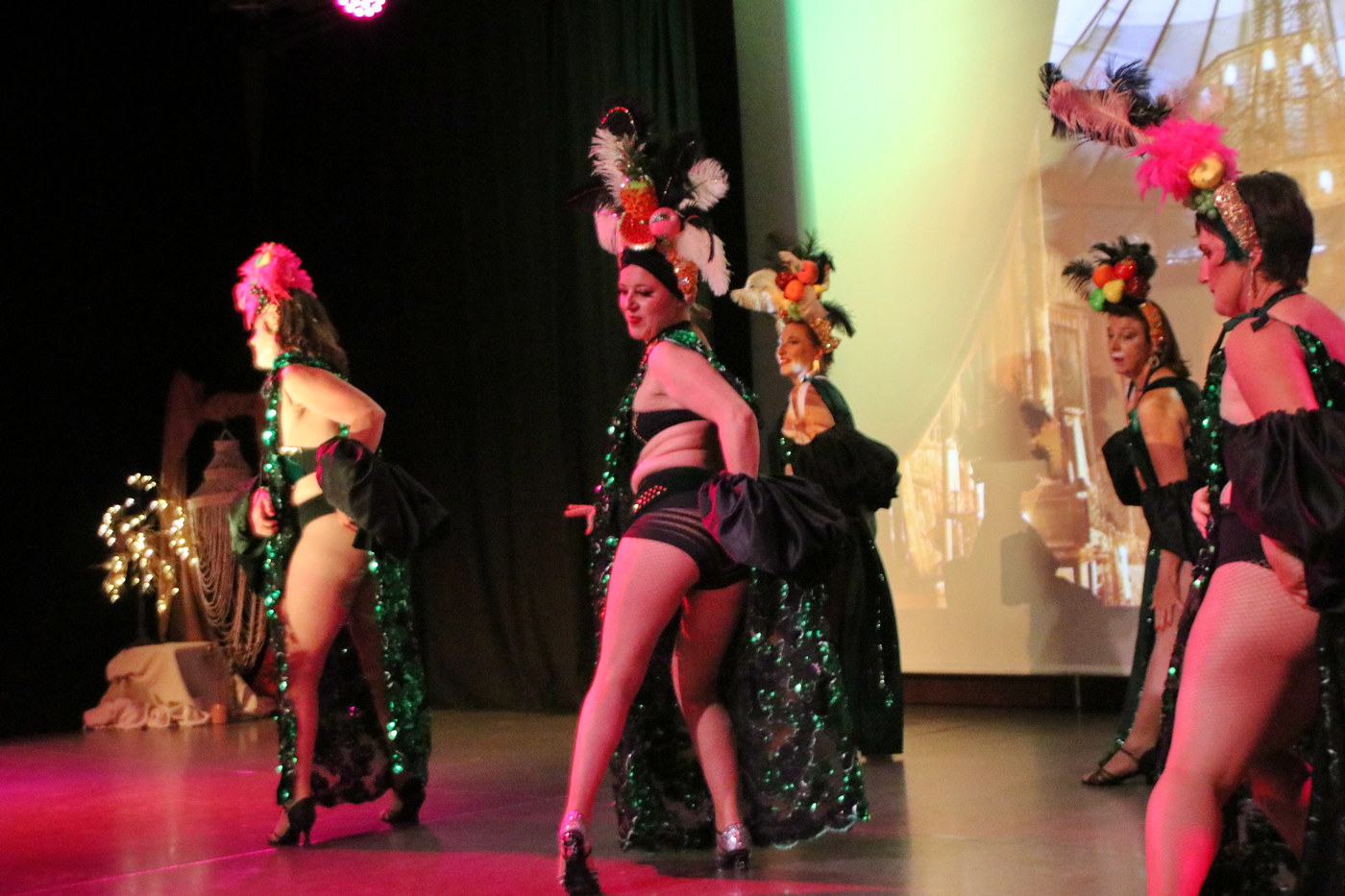 Cours Effeuillage Burlesque